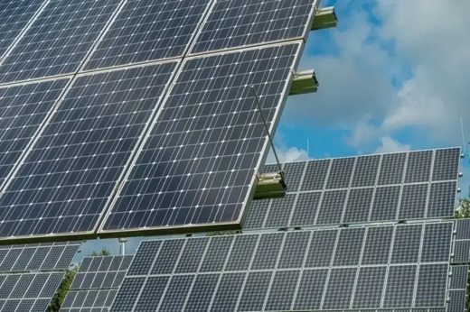 Imagen de archivo de placas solares.